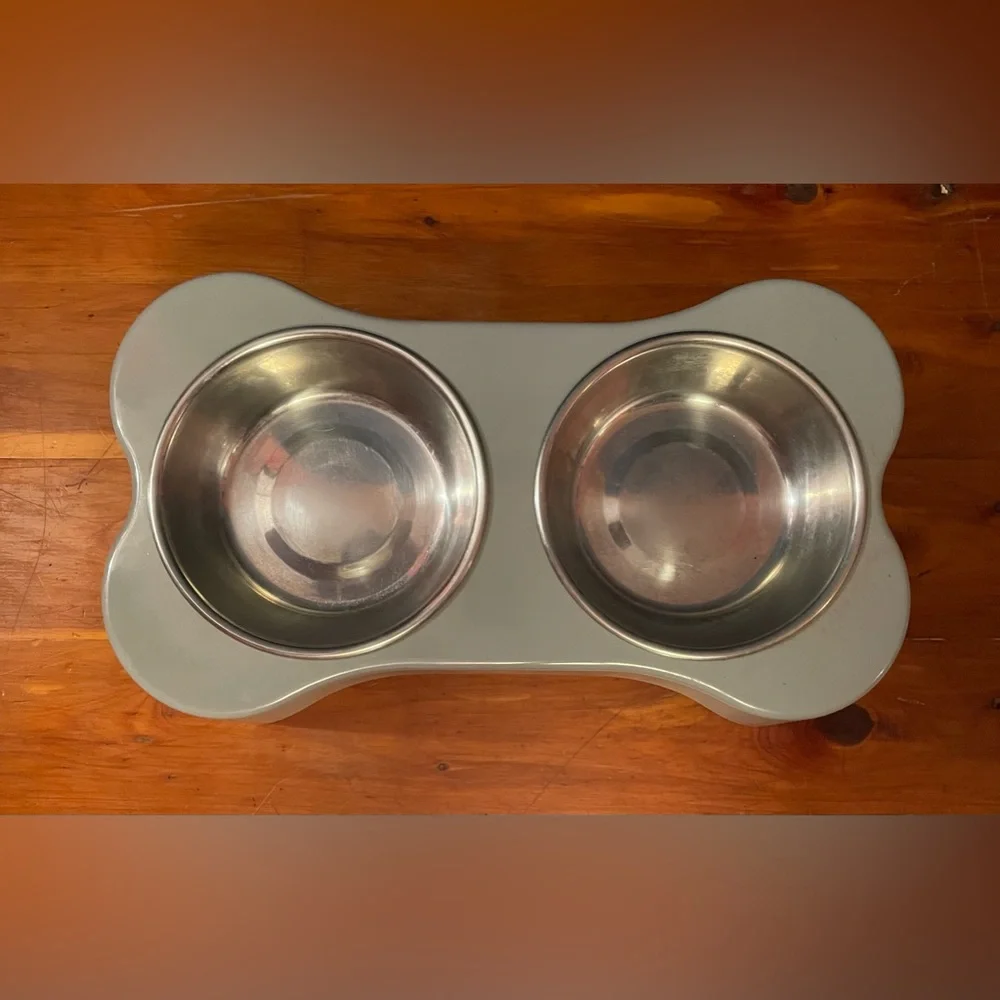 Gibson Home Bow Wow Meow 3 Piece Elevated Pet Bowl Dinner Set